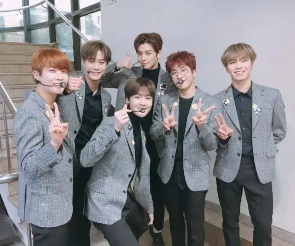ASTRO official FANCLUB AROHA 2nd term 2期 ASTRO - 2nd OFFICIAL FAN CLUB 'AROHA' - YouTube