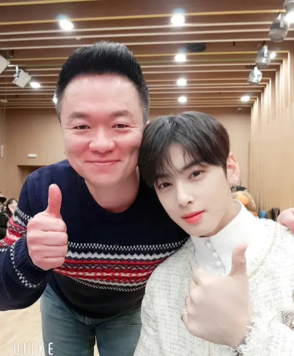 Cha Eun woo s Handsome Tiny Face Make People Think Photos Are