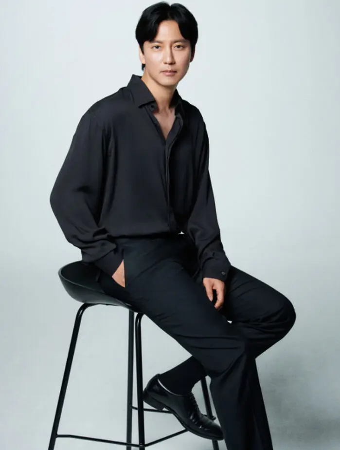 Kim Nam Gil Tells Why He Wanted Lee Sang Yun as Travel Mate for