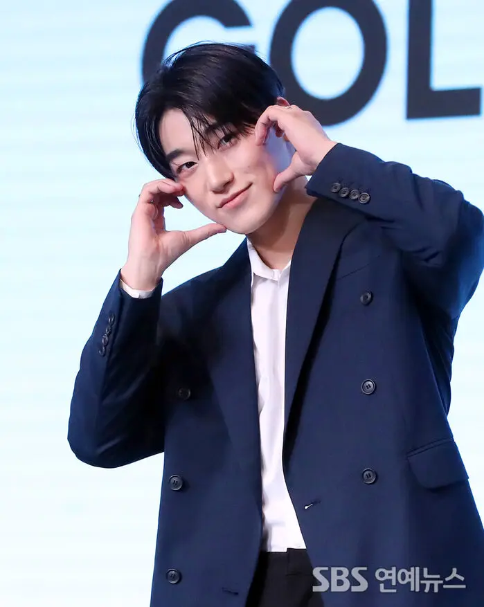E-Photo] ATEEZ's SAN, 'The Group's Refreshing Sexy Icon'